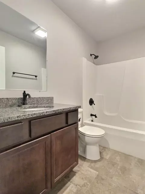 1913 Daisy St, De Motte, IN 46310 photo 6