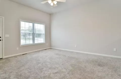 1913 Daisy St, De Motte, IN 46310 photo 5