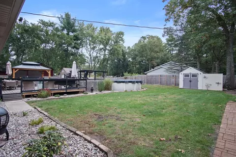 12083 Duttlinger Ln, Wheatfield, IN 46392 photo 31