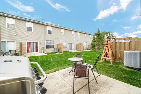 861 Flagstone Dr, Dyer, IN 46311 photo 15