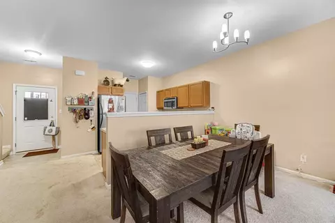861 Flagstone Dr, Dyer, IN 46311 photo 5