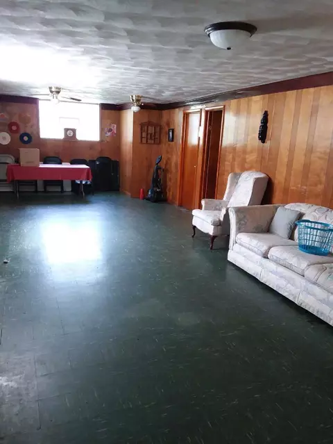3304 W 19th Pl, Gary, IN 46404 photo 9