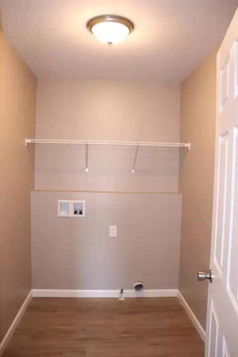 235 S Meadow Ln, Wheatfield, IN 46392 photo 9