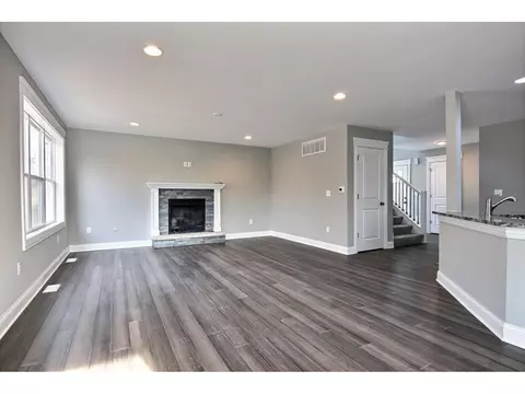 8531 Henry St, Highland, IN 46322 photo 4