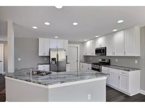 8531 Henry St, Highland, IN 46322 photo 9