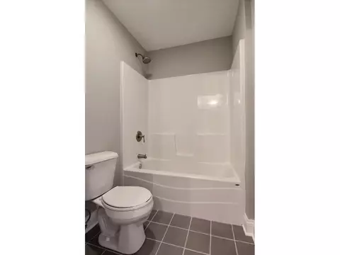 8531 Henry St, Highland, IN 46322 photo 21