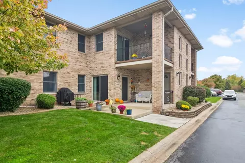 1363 Wright Dr, Crown Point, IN 46307 photo 1