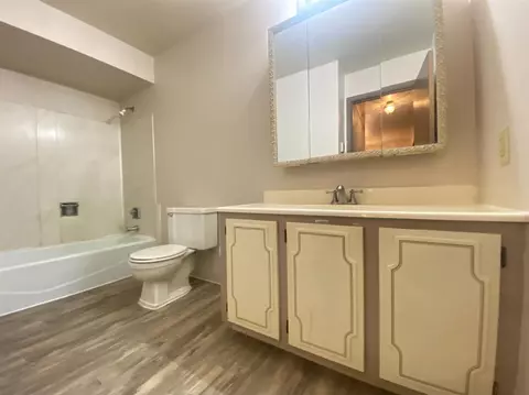 9726 5th St #2E, Highland, IN 46322 photo 5