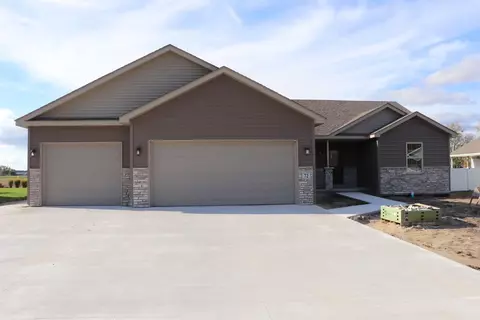 72 S Meadow Ln, Wheatfield, IN 46392 photo 1
