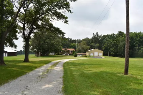 17710 Union St, Hebron, IN 46341 photo 3