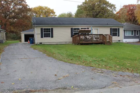 5004 Addison St, Griffith, IN 46319 photo 2