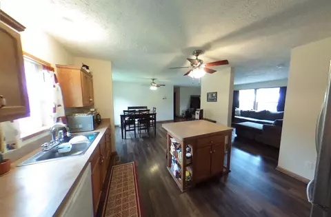 5004 Addison St, Griffith, IN 46319 photo 9