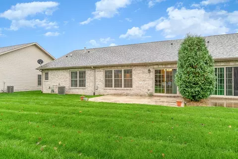 820 Veterans Ln, Crown Point, IN 46307 photo 20