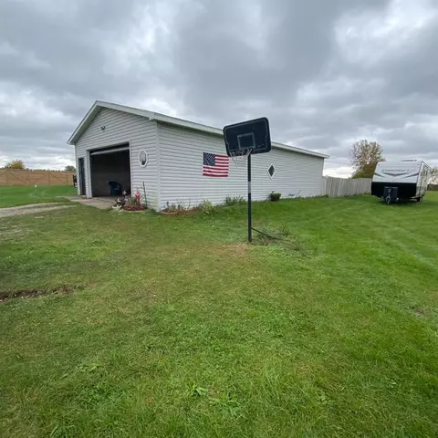 1842 E 150, La Porte, IN 46350 photo 4