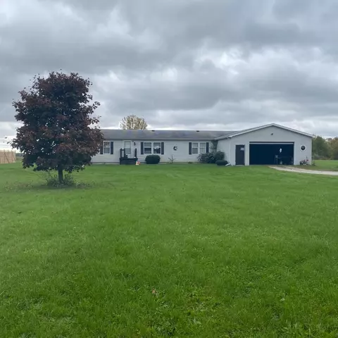 1842 E 150, La Porte, IN 46350 photo 2
