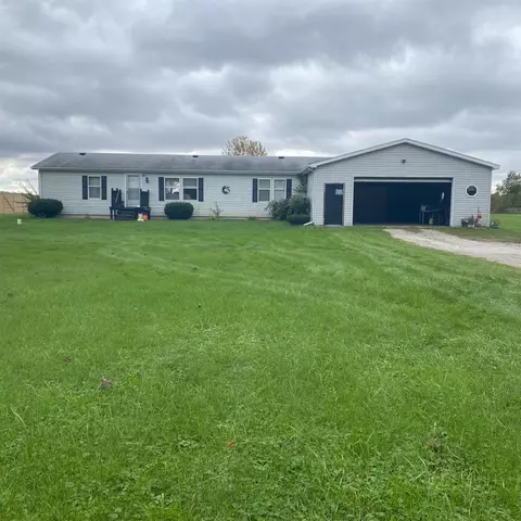 1842 E 150, La Porte, IN 46350 photo 1