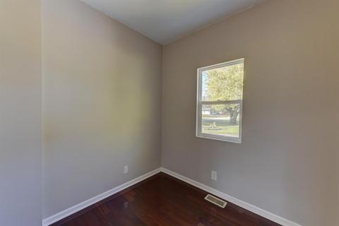 1835 S Colfax St, Griffith, IN 46319 photo 17