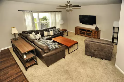 2381 Murray St, Chesterton, IN 46304 photo 4