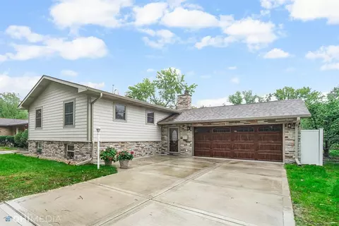 1604 Tulip Ln, Munster, IN 46321 photo 3