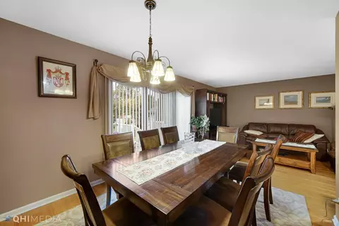 1604 Tulip Ln, Munster, IN 46321 photo 11