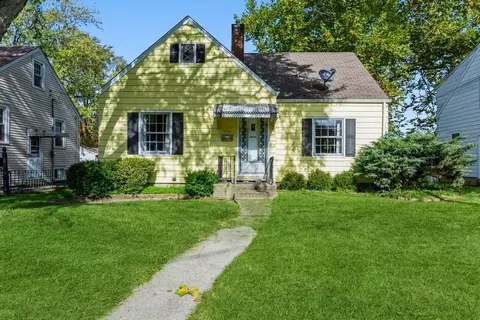 304 E South St, Crown Point, IN 46307 photo 1