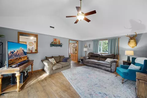 1902 E 975, Wheatfield, IN 46392 photo 9