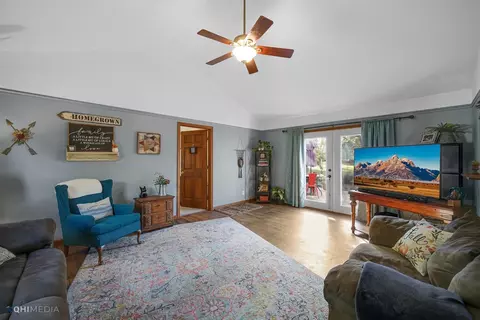 1902 E 975, Wheatfield, IN 46392 photo 8