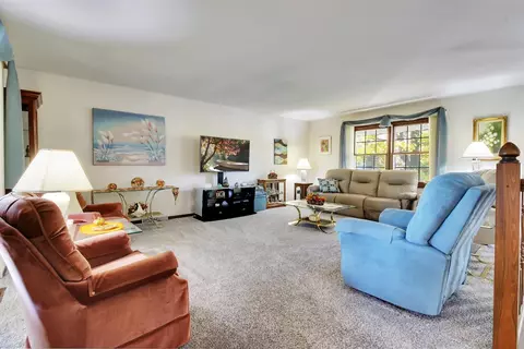 8553 Clark Pl, Crown Point, IN 46307 photo 7