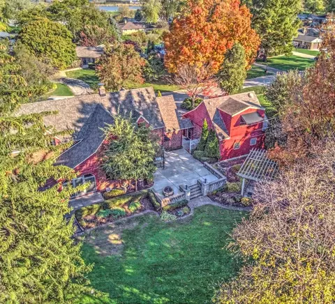 8205 Baring Ave, Munster, IN 46321 photo 35