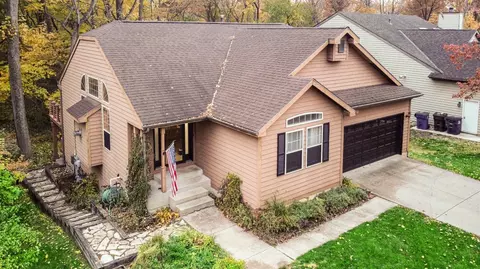 900 Quail Ridge Dr, Porter, IN 46304 photo 2