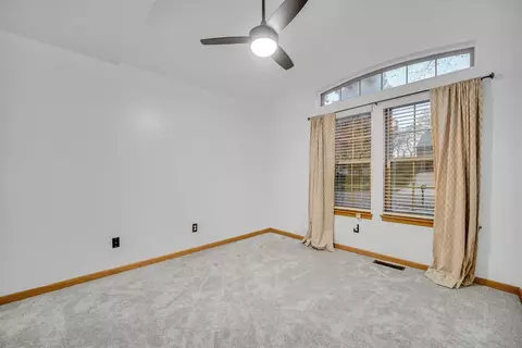 900 Quail Ridge Dr, Porter, IN 46304 photo 19