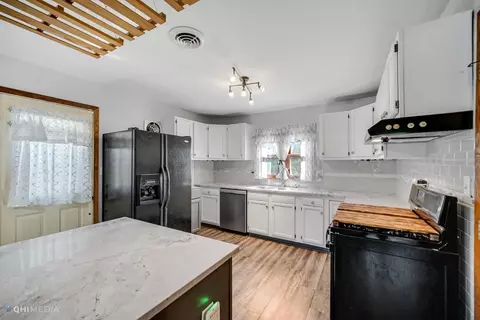 5515 W 39th Pl, Gary, IN 46408 photo 5