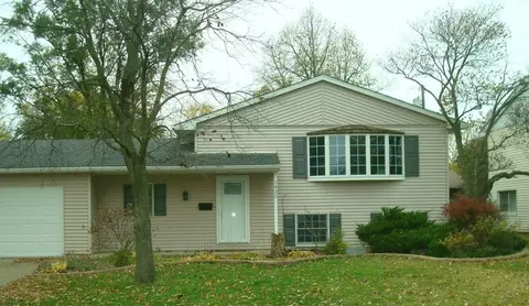 1422 N Elmer St, Griffith, IN 46319 photo 3
