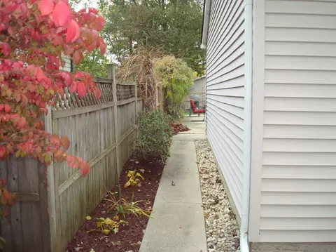 1422 N Elmer St, Griffith, IN 46319 photo 11