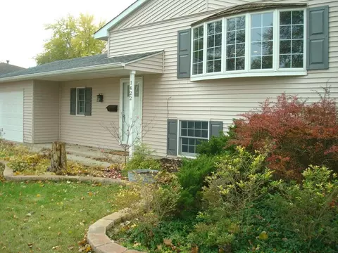 1422 N Elmer St, Griffith, IN 46319 photo 4