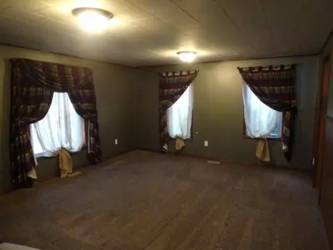 200 Elm St, Rensselaer, IN 47978 photo 3