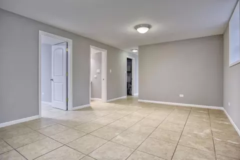 8021 Rhode Ct, Dyer, IN 46311 photo 17