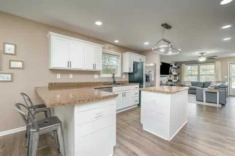 450 Andover Dr, Valparaiso, IN 46385 photo 6