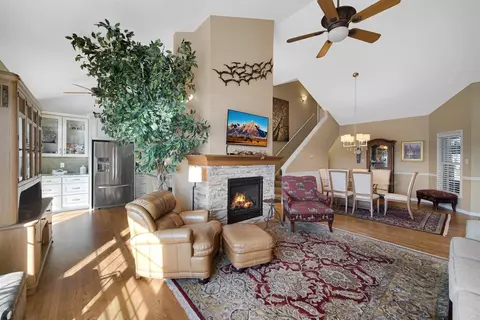 8385 Doubletree Dr, Crown Point, IN 46307 photo 12