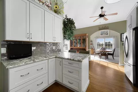 8385 Doubletree Dr, Crown Point, IN 46307 photo 14