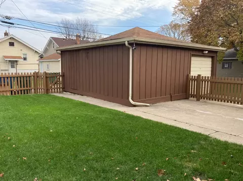 1329 Davis Ave, Whiting, IN 46394 photo 33