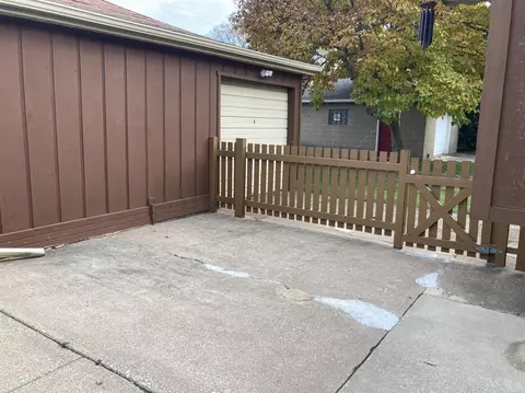 1329 Davis Ave, Whiting, IN 46394 photo 32