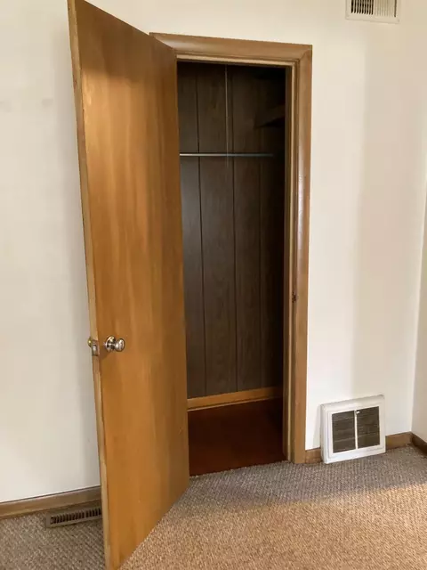 1329 Davis Ave, Whiting, IN 46394 photo 17