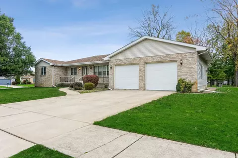 639 Heather Ct, Griffith, IN 46319 photo 2