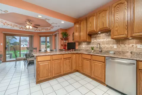 8973 Willow Ln, Saint John, IN 46373 photo 17