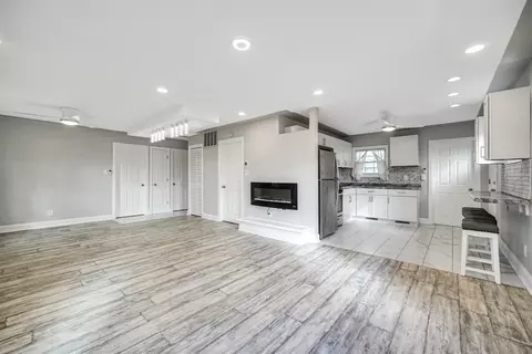 2079 Williams St, Gary, IN 46404 photo 4
