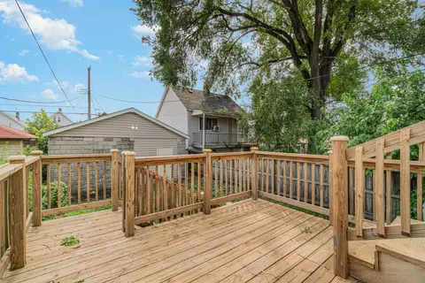 1446 John St, Whiting, IN 46394 photo 14