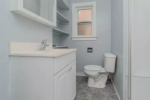 1446 John St, Whiting, IN 46394 photo 11