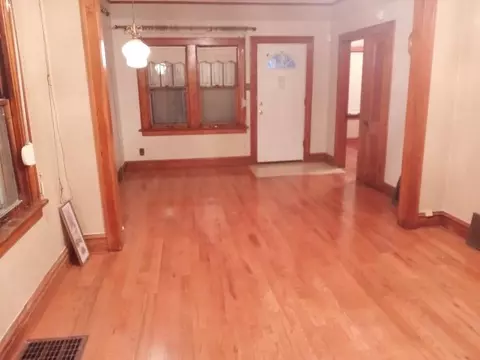 1469 Roosevelt St, Gary, IN 46404 photo 4