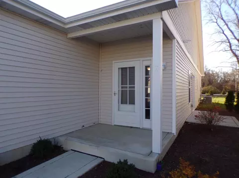 107 Summertree Dr, Porter, IN 46304 photo 1